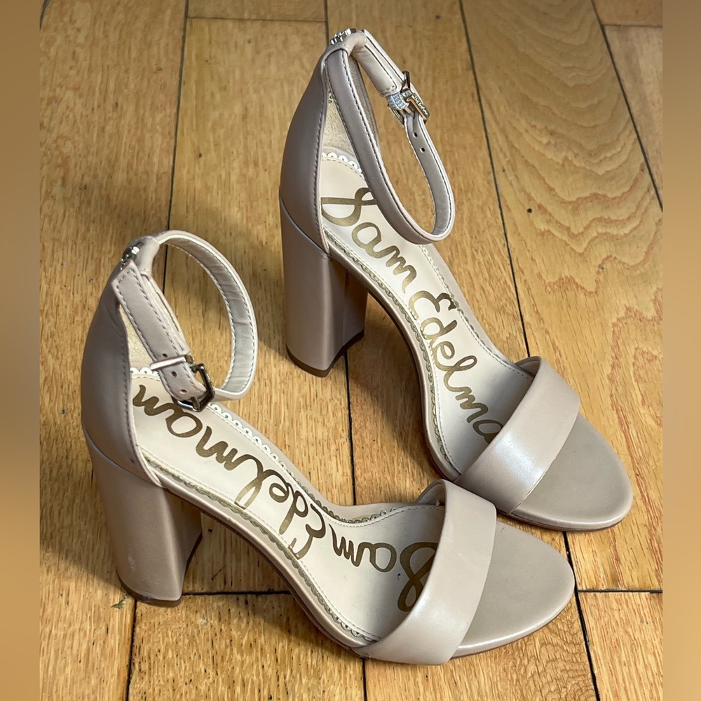Sam Edelman tan block heel sandals with ankle strap and 4 inch heel, size 5